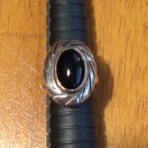 925 Sterling w/black onyx stone ring